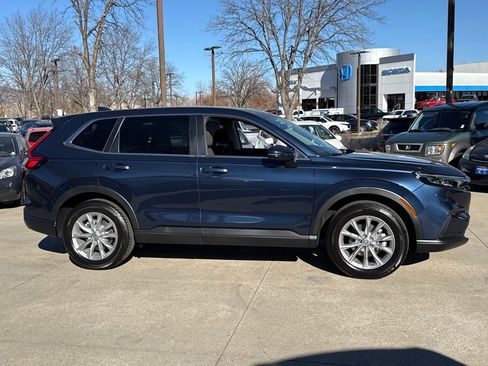 Certified 2025 Honda CR-V EX image 4