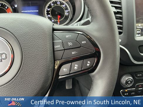 Used 2023 Jeep Cherokee Altitude Lux image 10