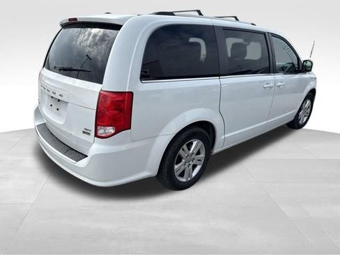 Used 2019 Dodge Grand Caravan SXT FWD image 5