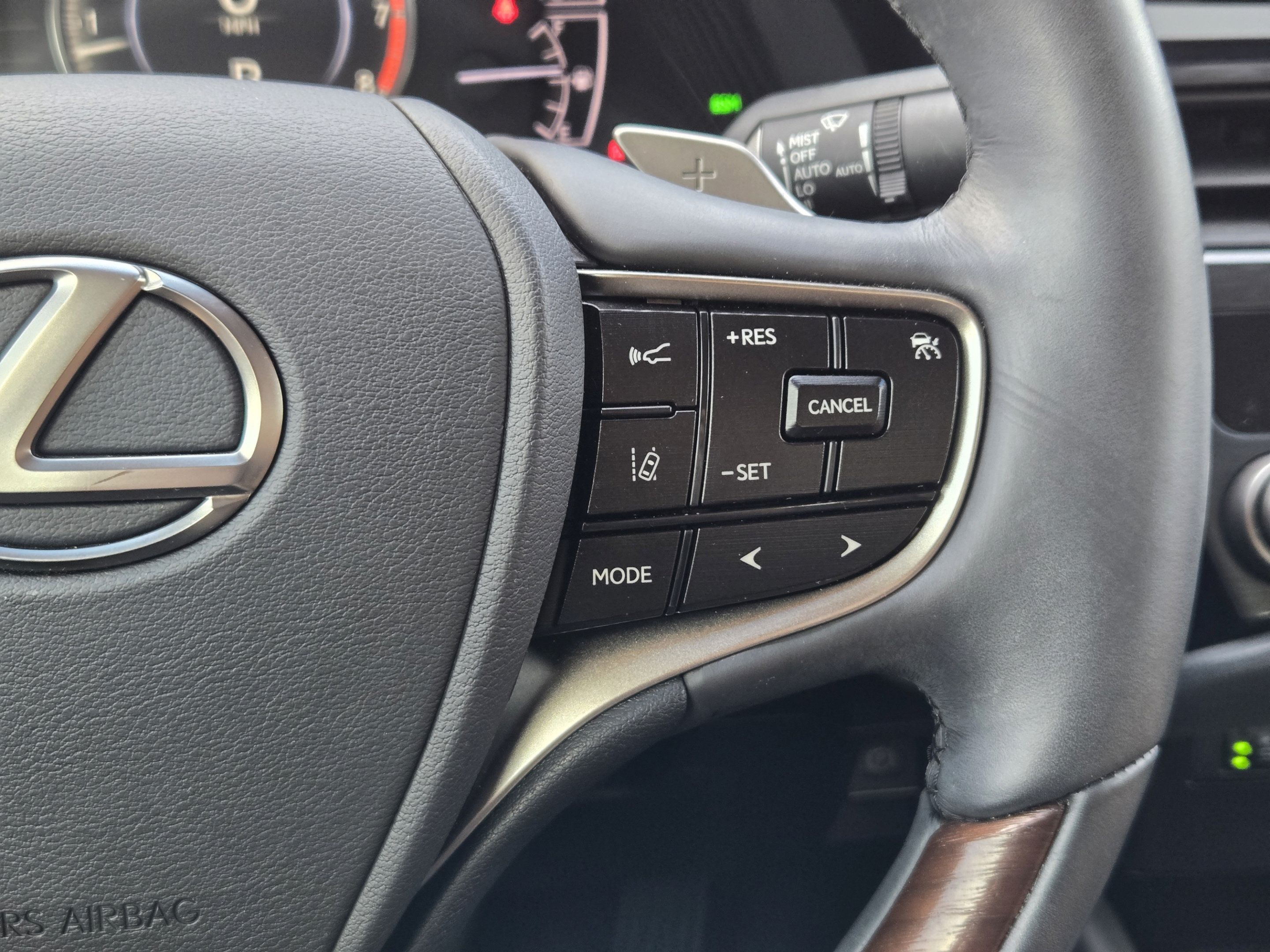Certified 2024 Lexus ES 350 Ultra Luxury w/ Accessory Package (Z2) FWD image 29