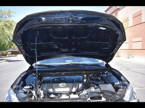 Used 2016 MAZDA MAZDA3 i Touring FWD image 38