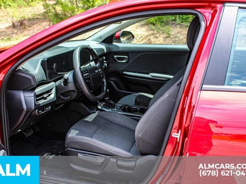 Used 2025 Kia K4 FWD image 14