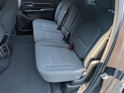 Used 2025 RAM 1500 Big Horn AWD/4WD image 17