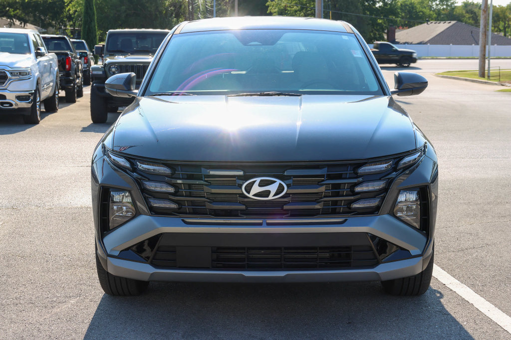 Certified 2026 Hyundai Tucson SE FWD image 2