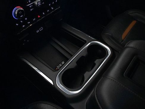 Used 2022 GMC Sierra 1500 AT4 w/ AT4 Premium Package image 30