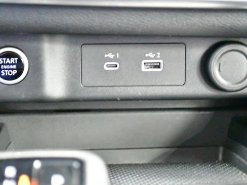 Used 2023 Nissan Rogue SV AWD/4WD image 27