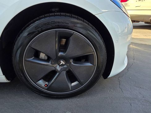 Used 2021 Tesla Model 3 Standard Range Plus image 20