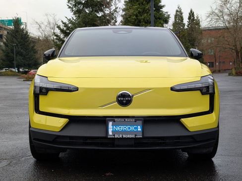 Used 2025 Volvo EX30 Ultra w/ Climate Package image 2