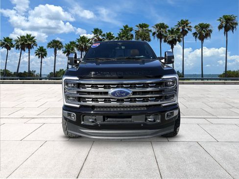 Used 2024 Ford F250 Platinum image 3