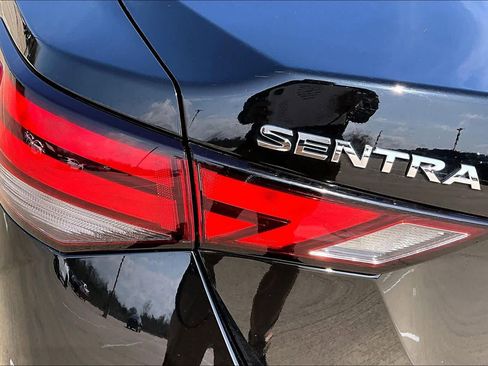 Used 2024 Nissan Sentra SV image 29