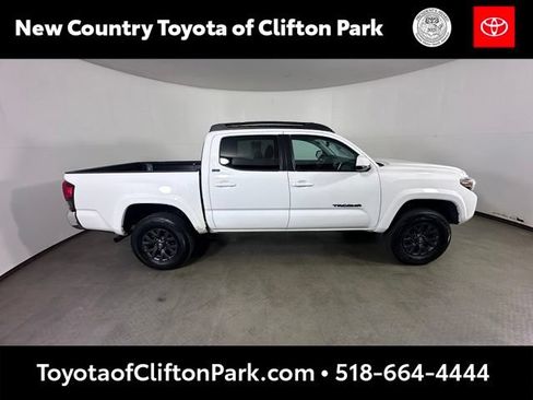 Used 2023 Toyota Tacoma SR5 AWD/4WD image 2