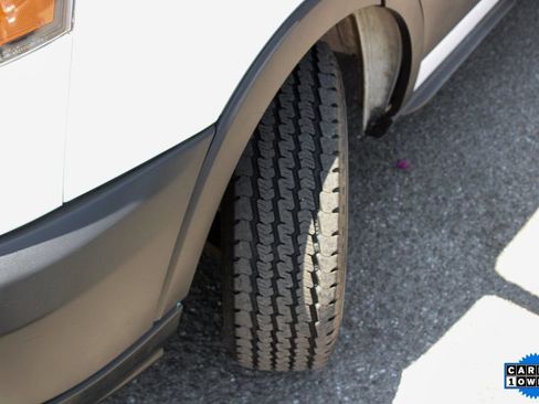 Used 2019 Ford Transit 250 138 image 31