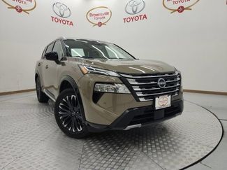 Used 2024 Nissan Rogue Platinum FWD video 1