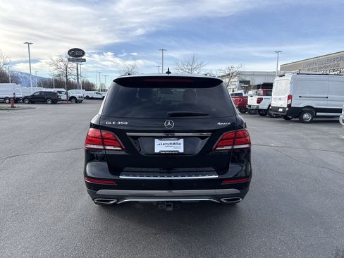 Used 2017 Mercedes-Benz GLE 350 4MATIC image 4