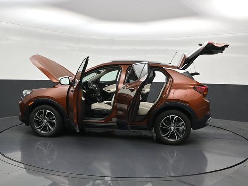 Used 2020 Buick Encore GX Essence FWD image 33