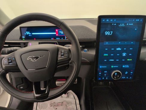 Used 2025 Ford Mustang Mach-E Premium w/ Sport Appearance Package image 22