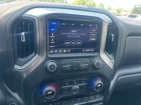 Used 2020 Chevrolet Silverado 1500 LT Trail Boss AWD/4WD image 10