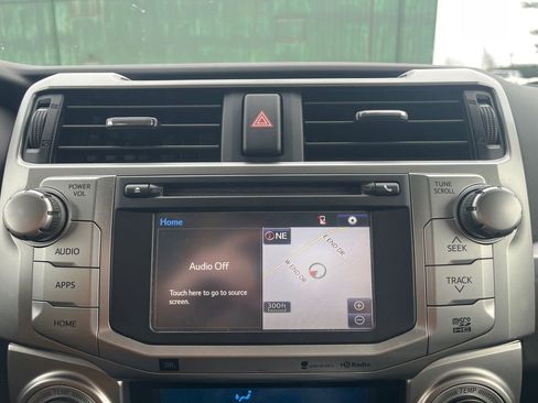 Used 2016 Toyota 4Runner Limited image 13