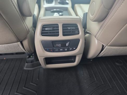 Used 2016 Honda Pilot EX-L image 12