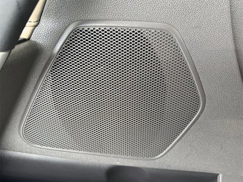 Used 2013 Ford Edge SEL image 22