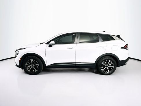 Used 2025 Kia Sportage EX FWD image 4