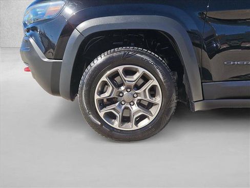 Used 2021 Jeep Cherokee Trailhawk w/ Trailer Tow Group image 23