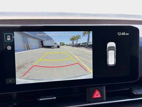 New 2026 Kia Carnival EX FWD image 22