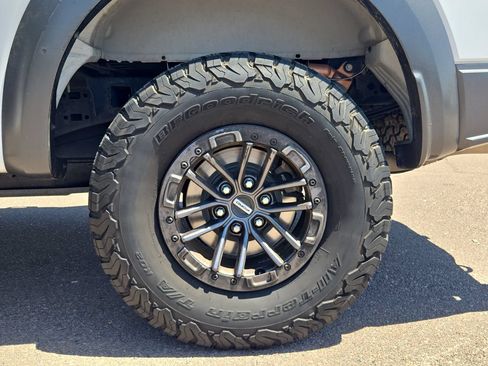 Used 2020 Ford F150 Raptor w/ Equipment Group 802A Luxury AWD/4WD image 33