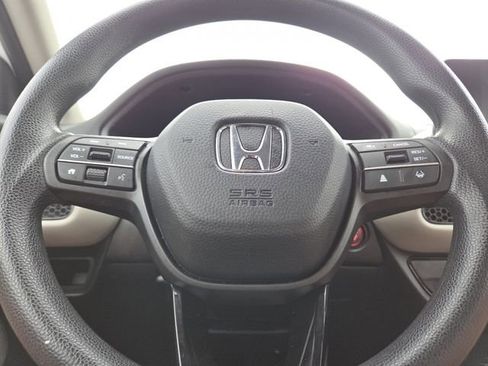 Used 2024 Honda HR-V LX image 31