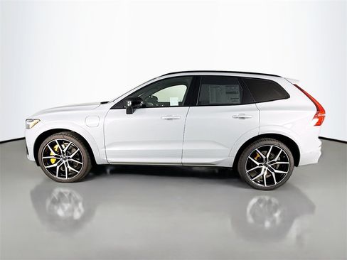 New 2026 Volvo XC60 T8 Polestar w/ Protection Package Premier image 4