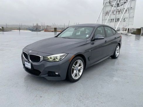 Used 2019 BMW 330i Gran Turismo xDrive w/ M Sport Package image 4