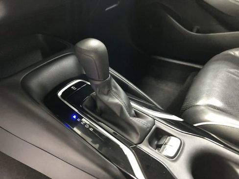 Used 2021 Toyota Corolla LE FWD image 24