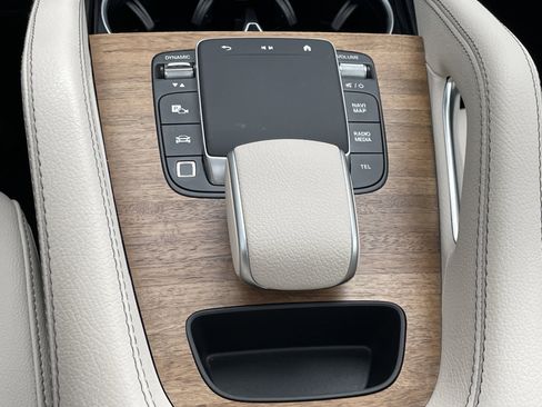 Certified 2025 Mercedes-Benz GLE 450 4MATIC image 34