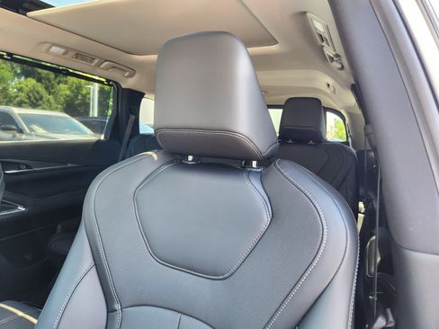 Certified 2026 INFINITI QX60 Luxe w/ Cargo Package AWD/4WD image 11