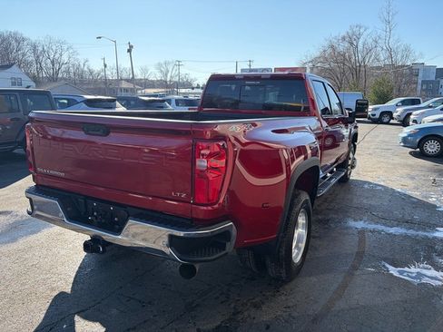 Used 2025 Chevrolet Silverado 3500 LTZ w/ LTZ Plus Package image 6