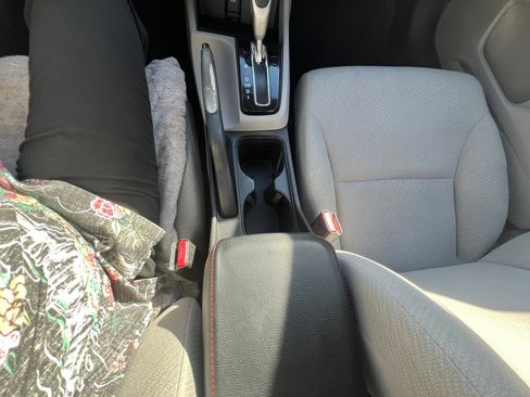 Used 2013 Honda Civic HF image 17