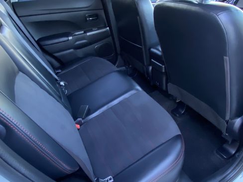 Used 2024 Mitsubishi Outlander Sport AWD image 12