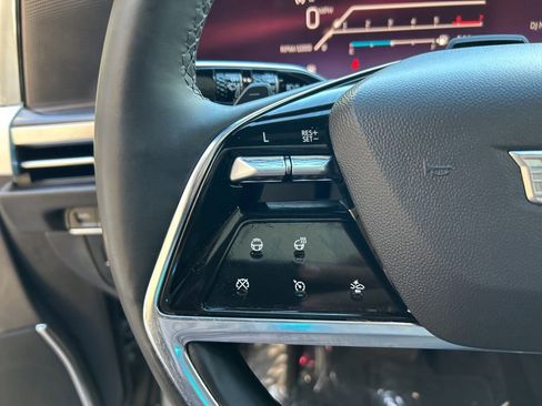 Used 2025 Cadillac Escalade ESV Premium Luxury w/ Touring Package image 65