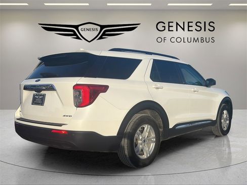 Used 2022 Ford Explorer XLT image 5