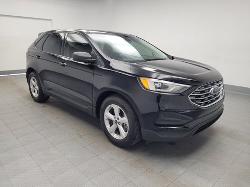 Used 2020 Ford Edge SE image 13