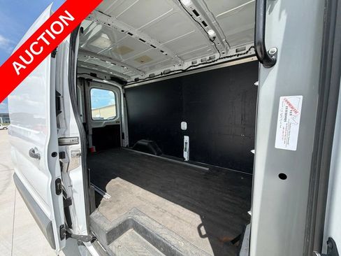 Used 2018 Ford Transit 250 148 Medium Roof RWD image 13