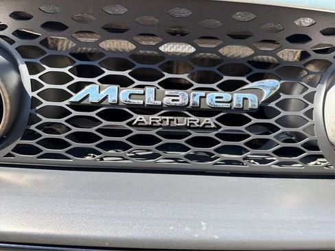 Used 2023 McLaren Artura RWD image 22