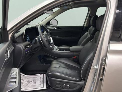 Used 2024 Hyundai Palisade Limited AWD/4WD image 9