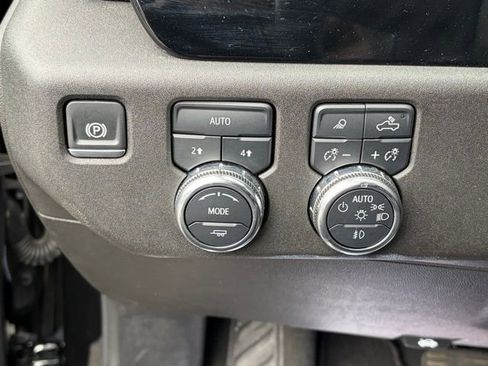 Used 2025 GMC Sierra 1500 SLT image 23