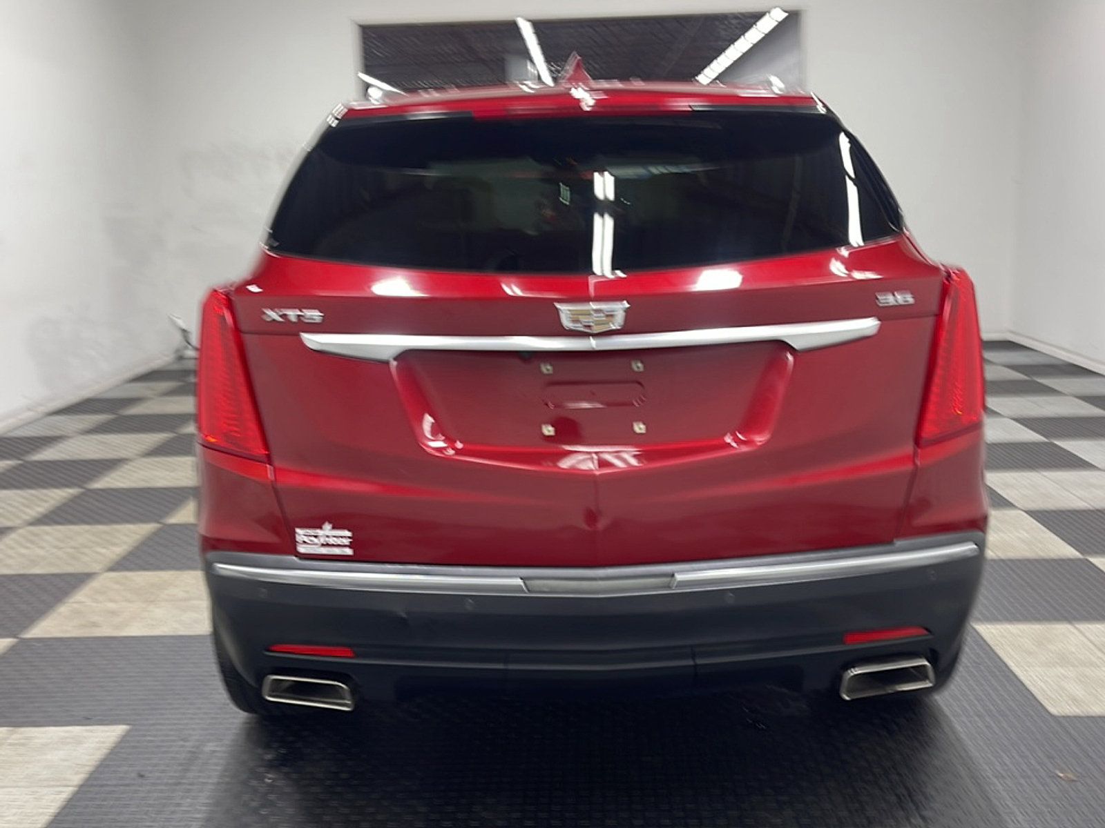 Used 2019 Cadillac XT5 Premium Luxury FWD image 16