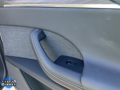 Used 2023 Tesla Model X image 76