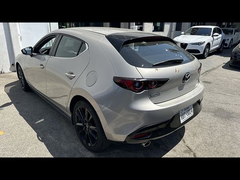 Used 2024 MAZDA MAZDA3 s FWD image 3