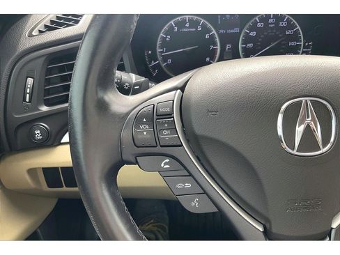 Used 2017 Acura ILX w/ Premium Package FWD image 19