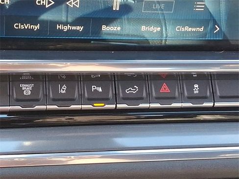 Used 2024 Chevrolet Silverado 2500 High Country w/ High Country Premium Package image 26