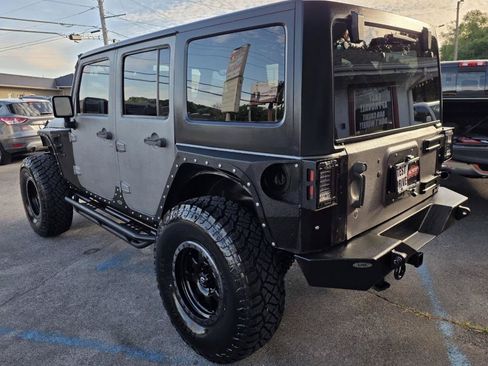 Used 2015 Jeep Wrangler Unlimited Sport AWD/4WD image 6
